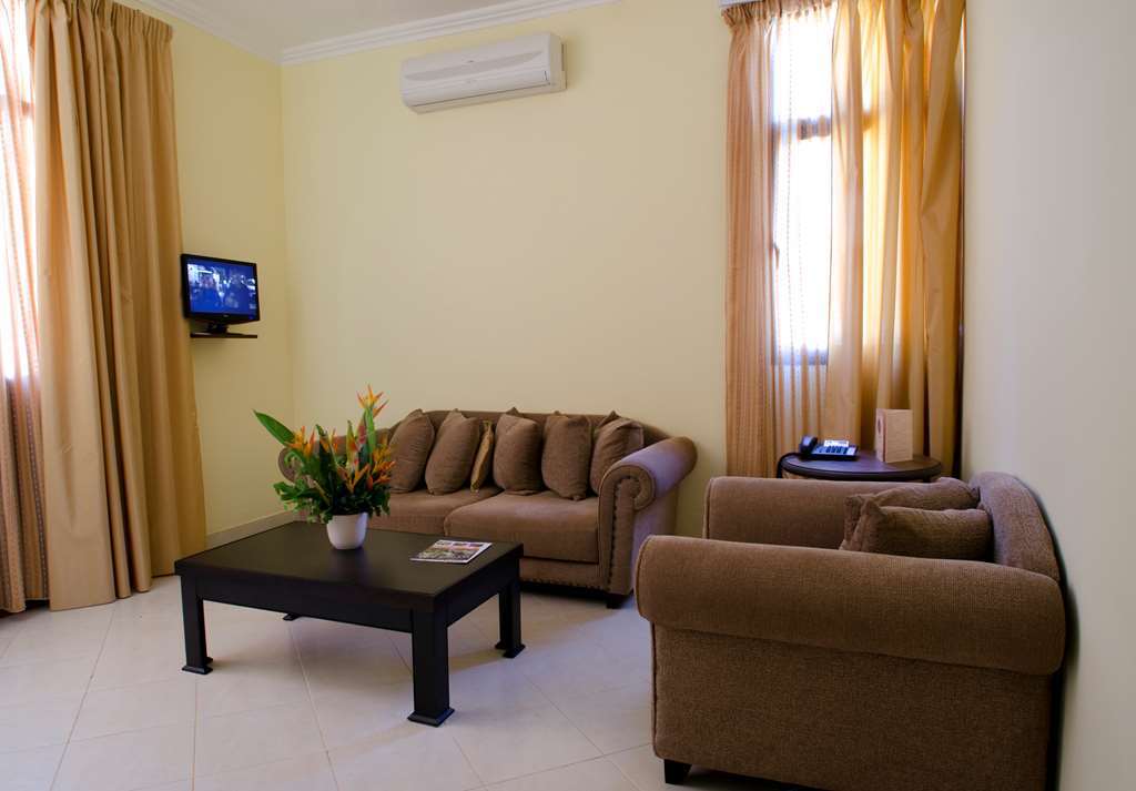 Dunia Hotel Bissau Restoran gambar